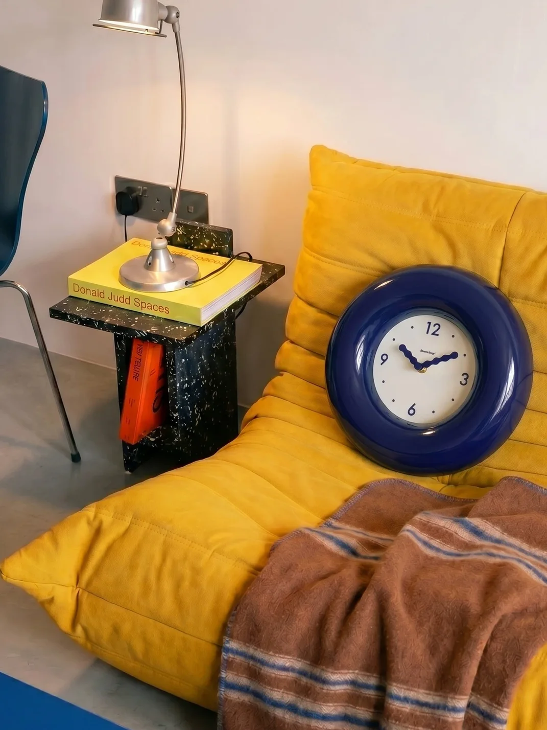 Botro | Bauhaus Retro Silent Quartz Wall Clock