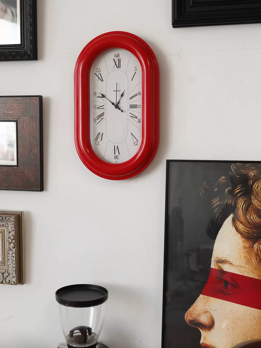 Botro | Oval Roman Numeral Silent Wall Clock