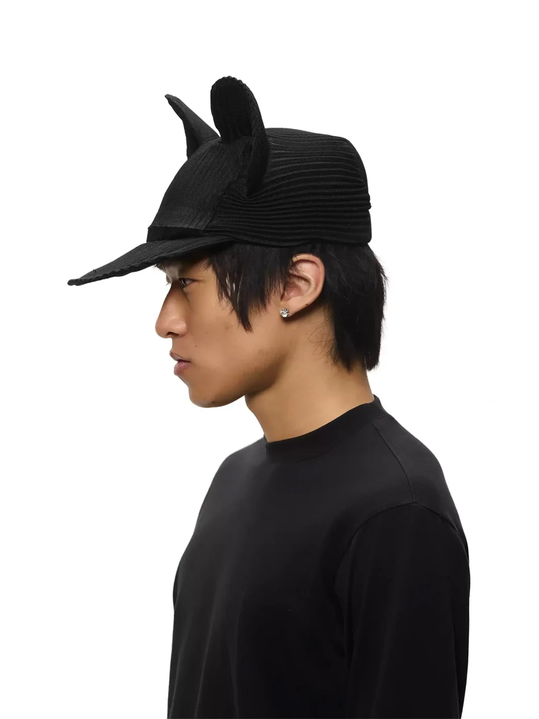 6CRAYON | Black Pleated Mouse Ear Baseball Cap