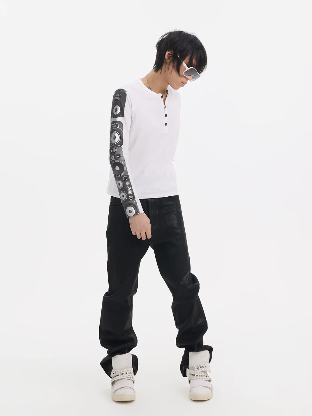 NumbAsia | Speaker Print Henley Long Sleeve T-Shirt