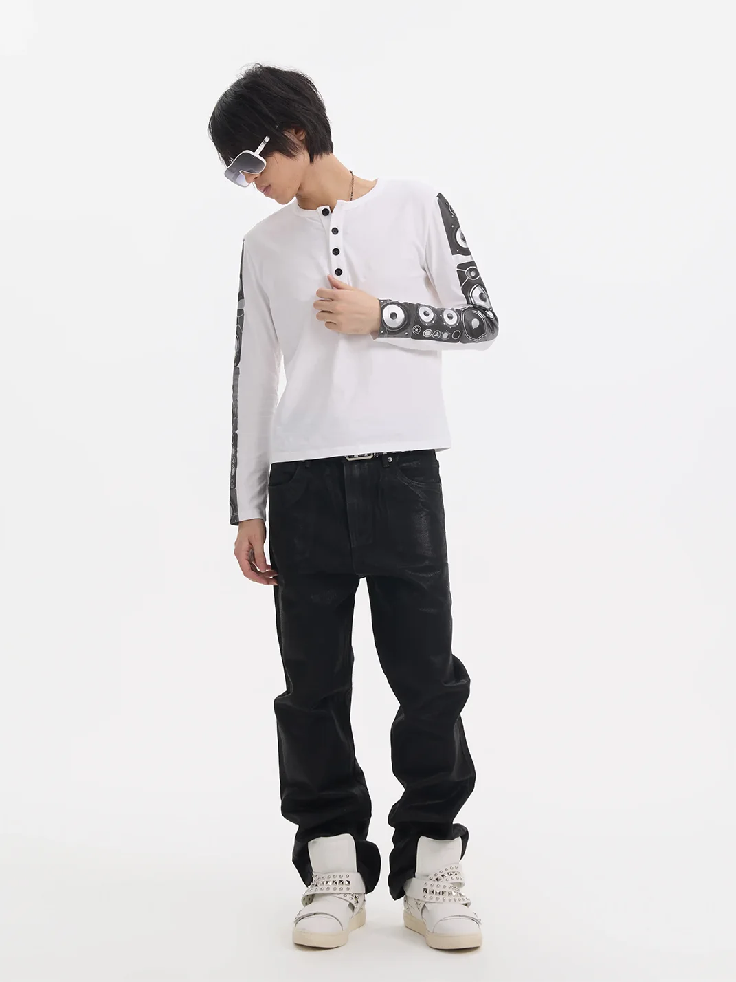 NumbAsia | Speaker Print Henley Long Sleeve T-Shirt