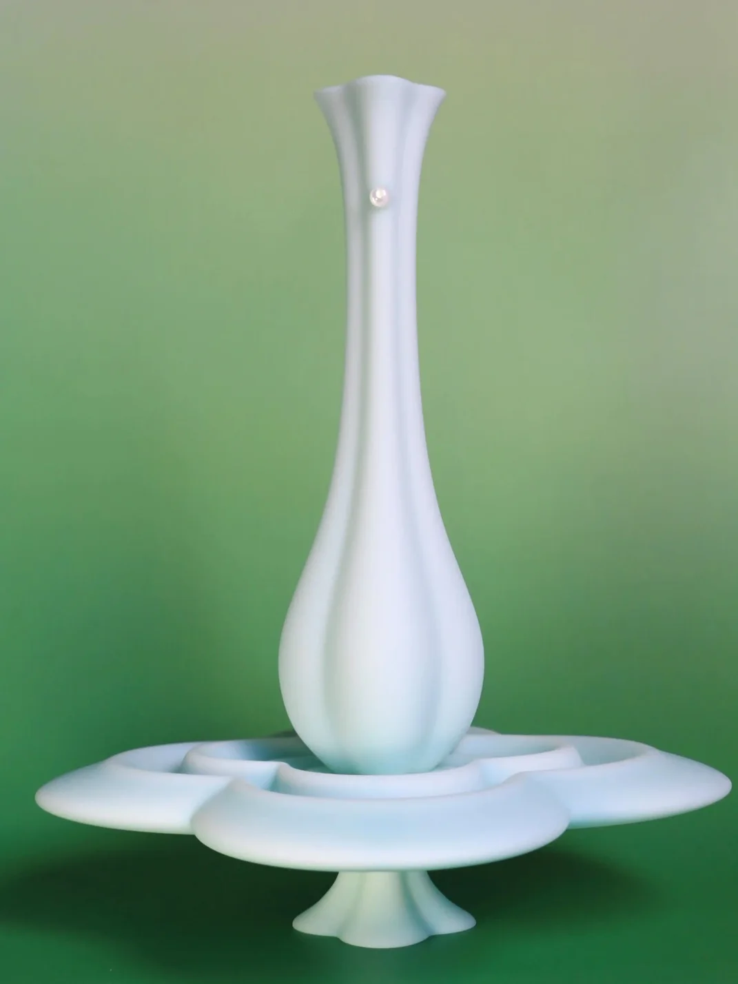 Piloud | Modern Chinese Resin Decorative Vase