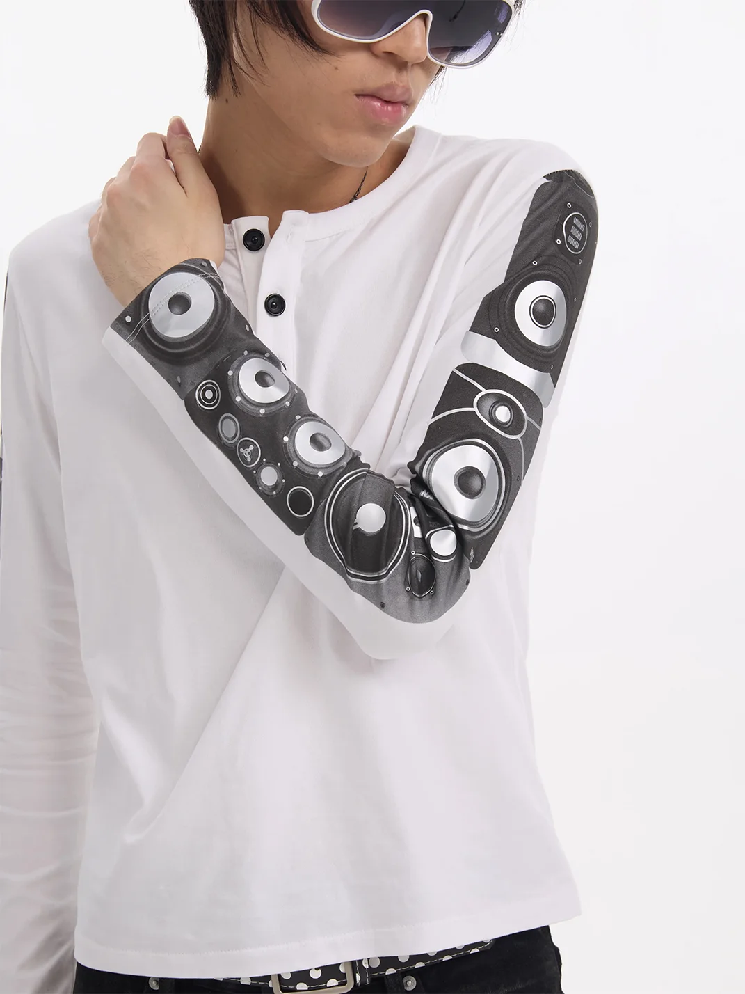 NumbAsia | Speaker Print Henley Long Sleeve T-Shirt