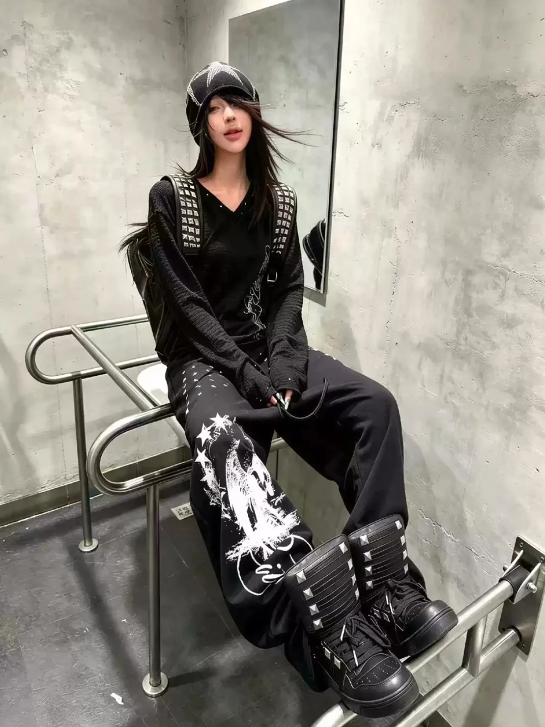 SAXGENWON | Studded Graphic Wide Leg Sweatpants