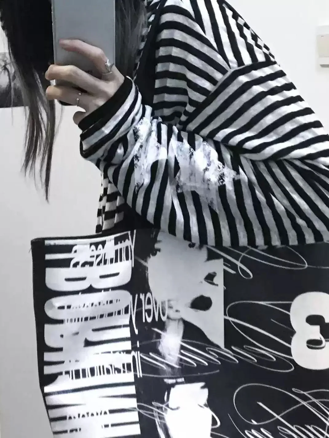 B0RN1NH3LL | Graphic Letter Paper Tote Bag