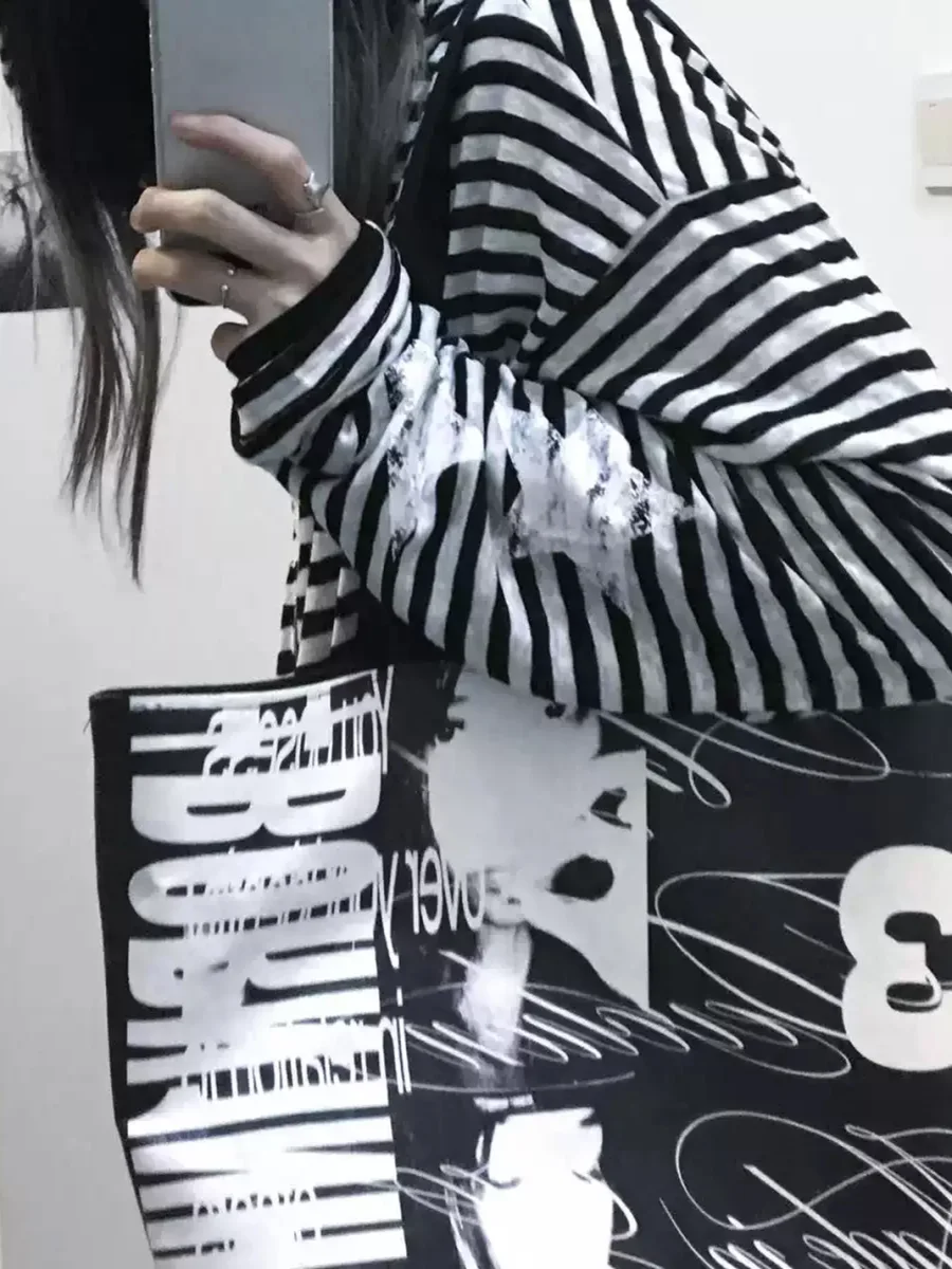 B0RN1NH3LL | Graphic Letter Paper Tote Bag - 3
