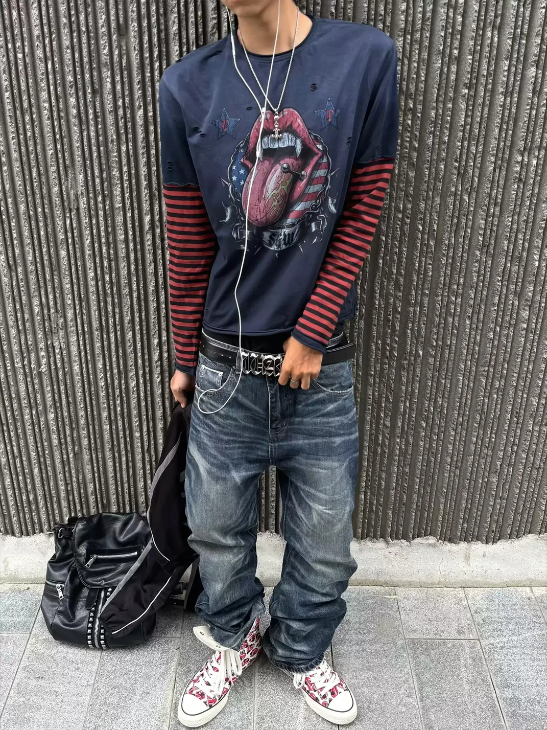 SAXGENWON | Distressed Layered Striped Graphic Long Sleeve T-Shirt