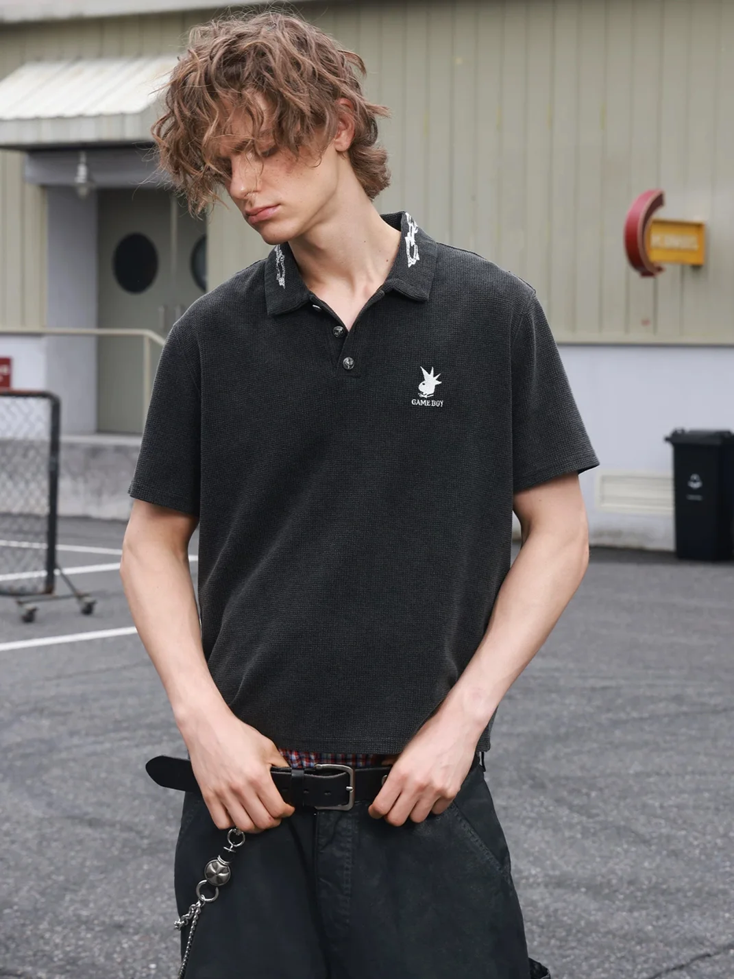 SAXGENWON | Washed Distressed Waffle Embroidered Polo Shirt