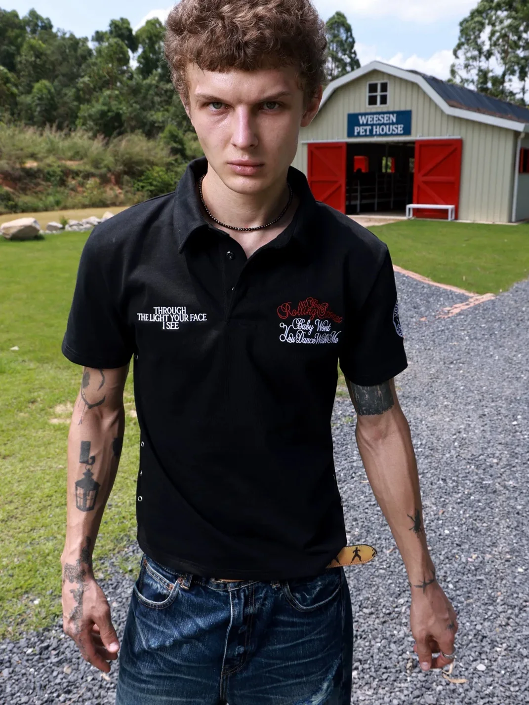 VOWPROGRESS | Leopard Tongue Embroidered Eyelet Polo T-Shirt