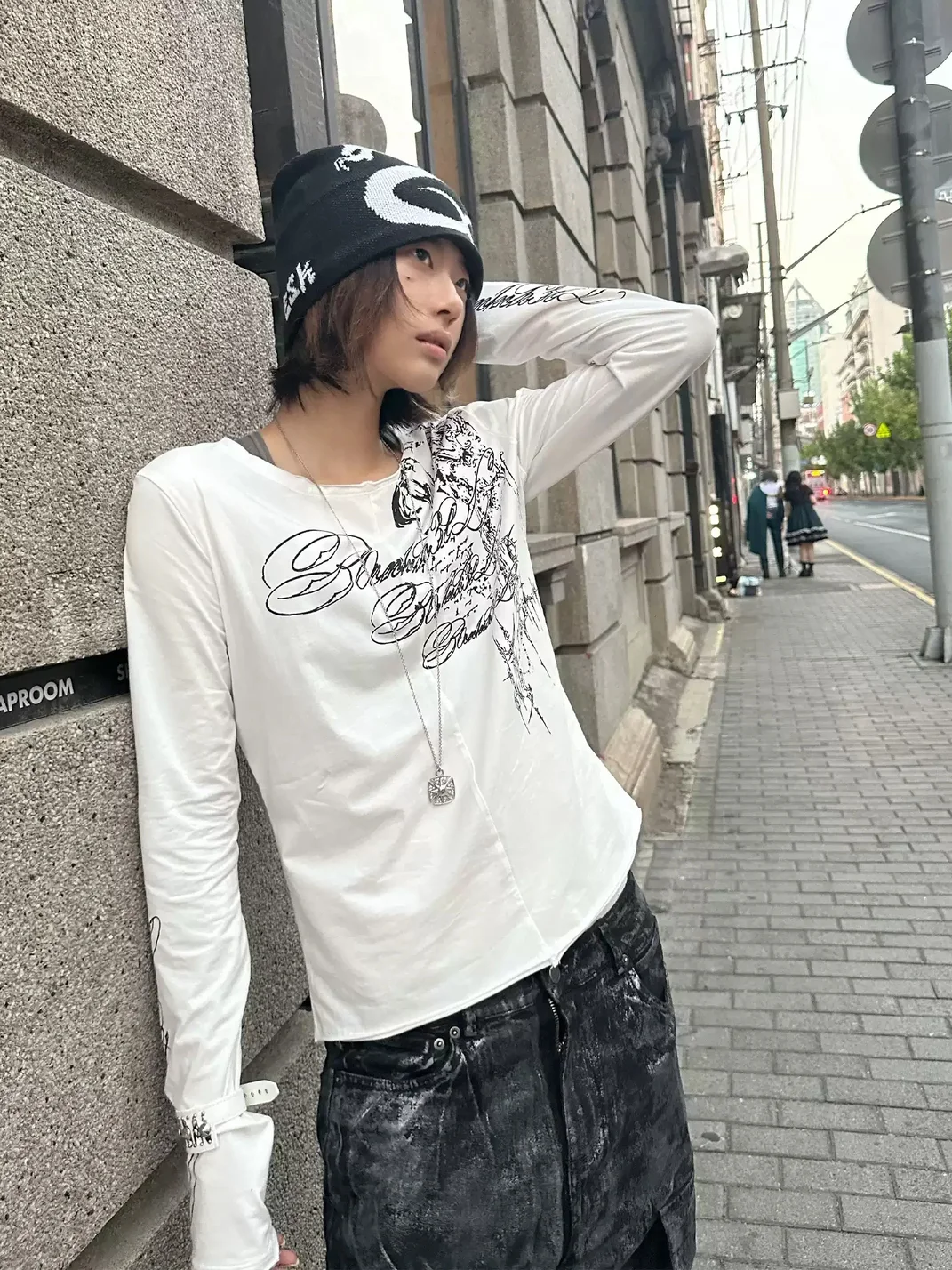 B0RN1NH3LL | Gothic Script Totem Long Sleeve T-Shirt