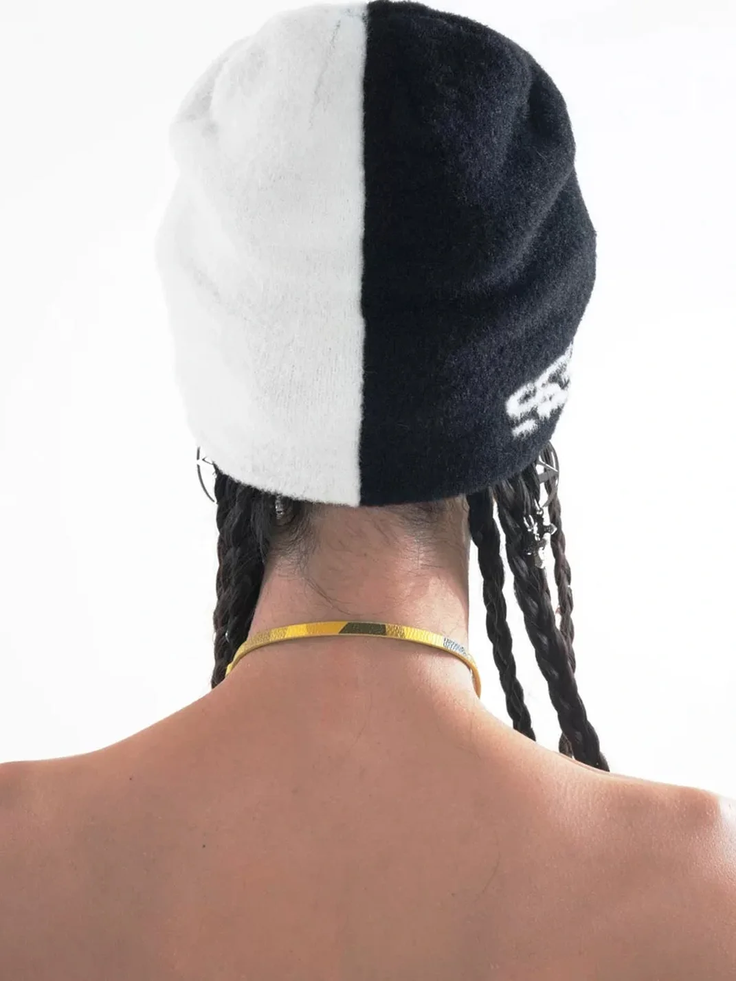 SchwarzGold | Two-Tone Star Faux Mohair Knit Beanie