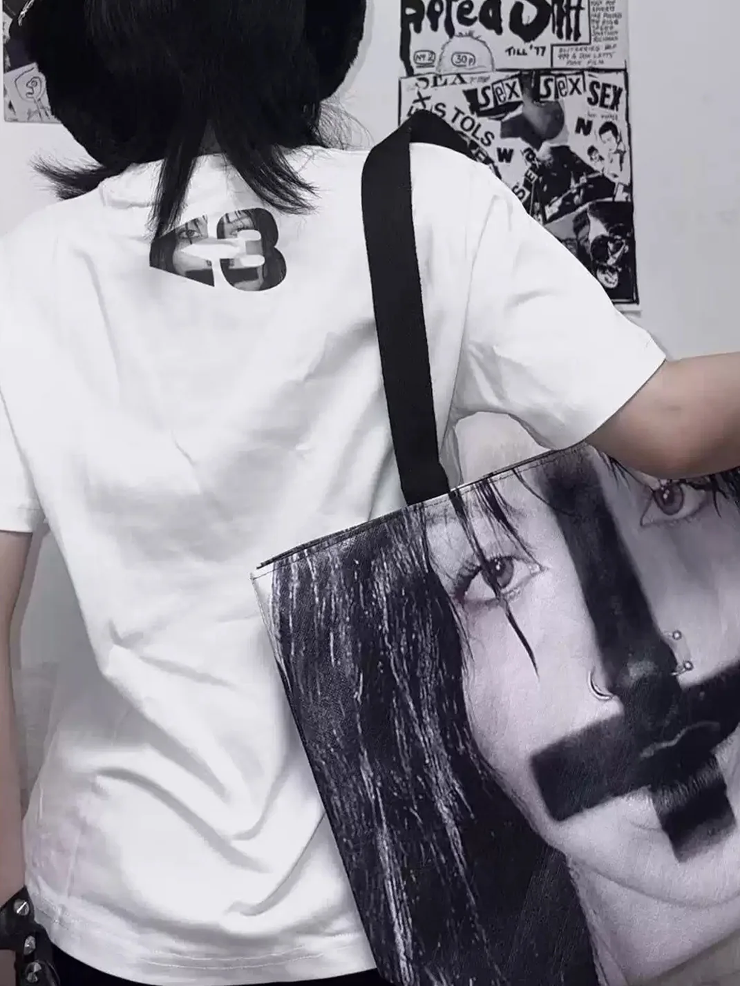 B0RN1NH3LL | Inverted Cross Portrait Print Tote Bag