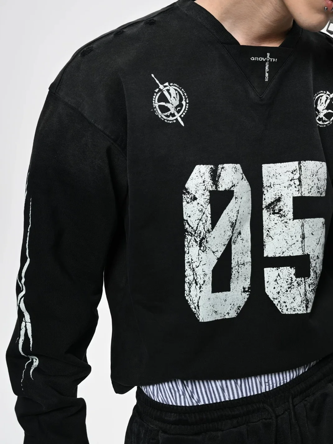 SAXGENWON | Washed Distressed Graphic Sweatshirt And Sweatpants Set
