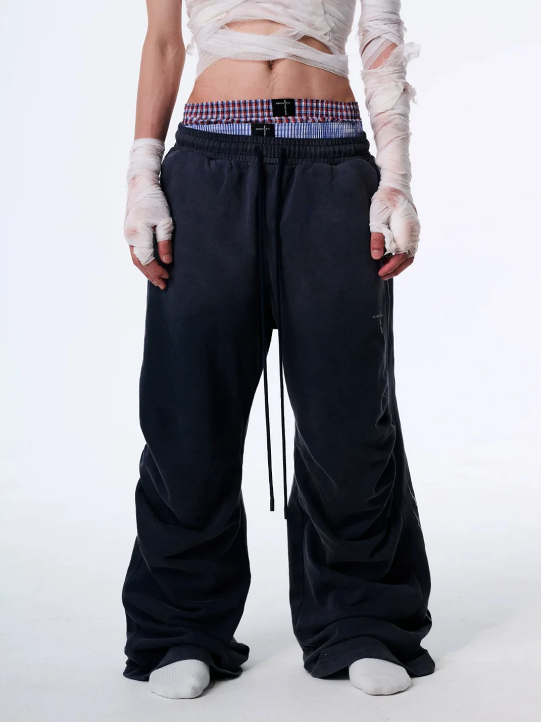 SAXGENWON | Washed Distressed Graphic Sweatshirt And Sweatpants Set