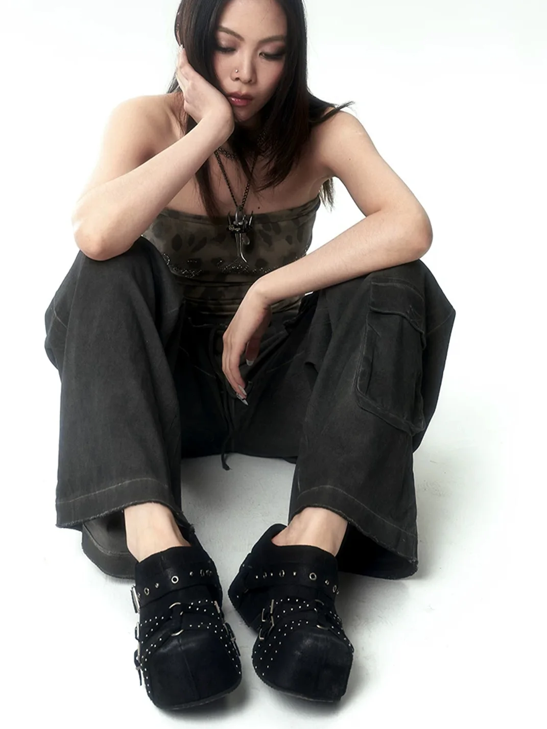 Arcadiagyal | Studded Buckle Platform Closed-Toe Mules