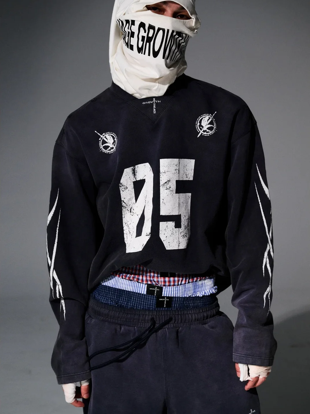 SAXGENWON | Washed Distressed Graphic Sweatshirt And Sweatpants Set