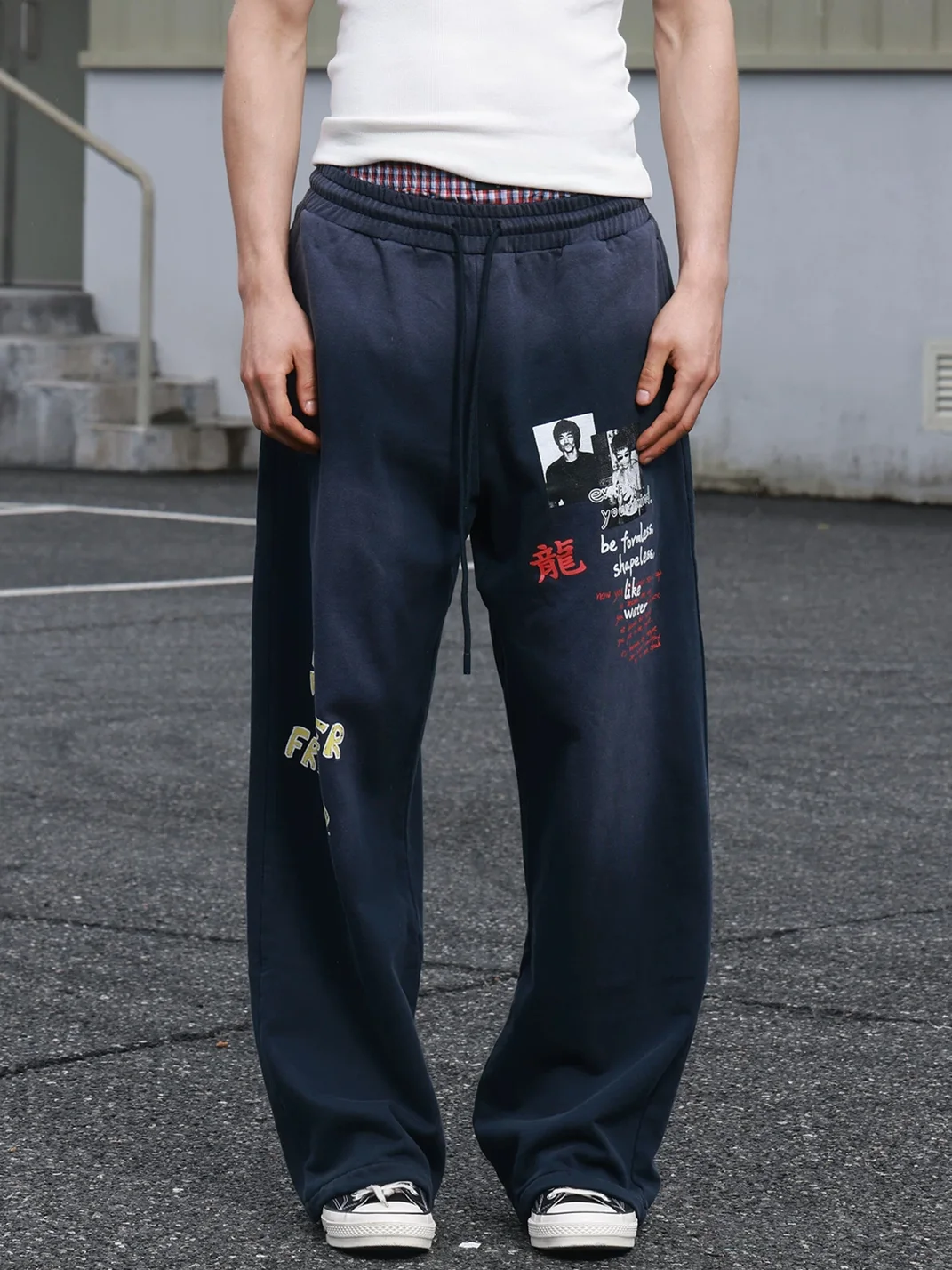 SAXGENWON | Washed Graphic Baggy Wide-Leg Sweatpants