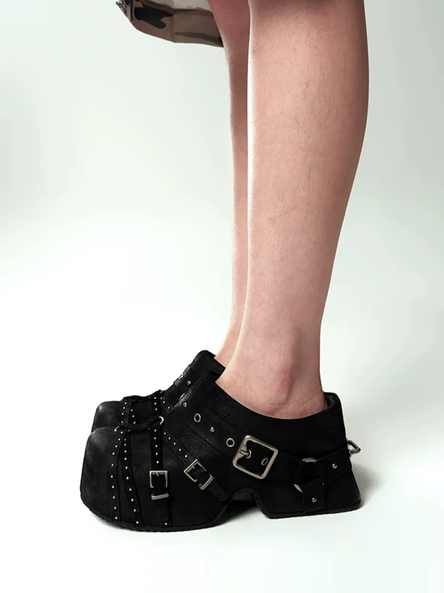Arcadiagyal | Studded Buckle Platform Closed-Toe Mules - 2