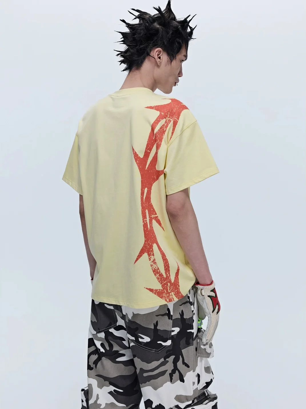 SAXGENWON | Thorn Print Boxy Cropped T-Shirt