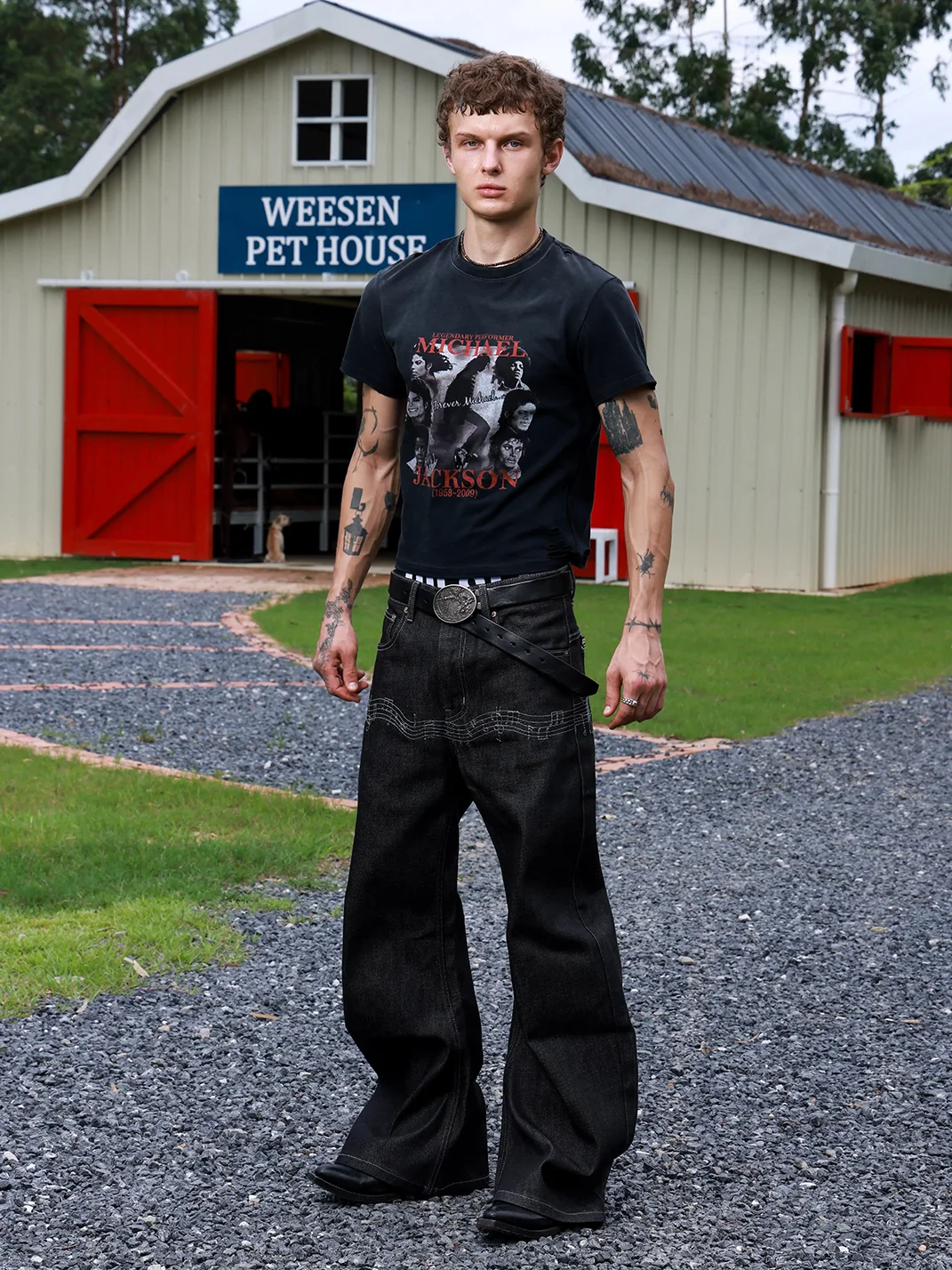 VOWPROGRESS | Embroidered Note Flare Jeans