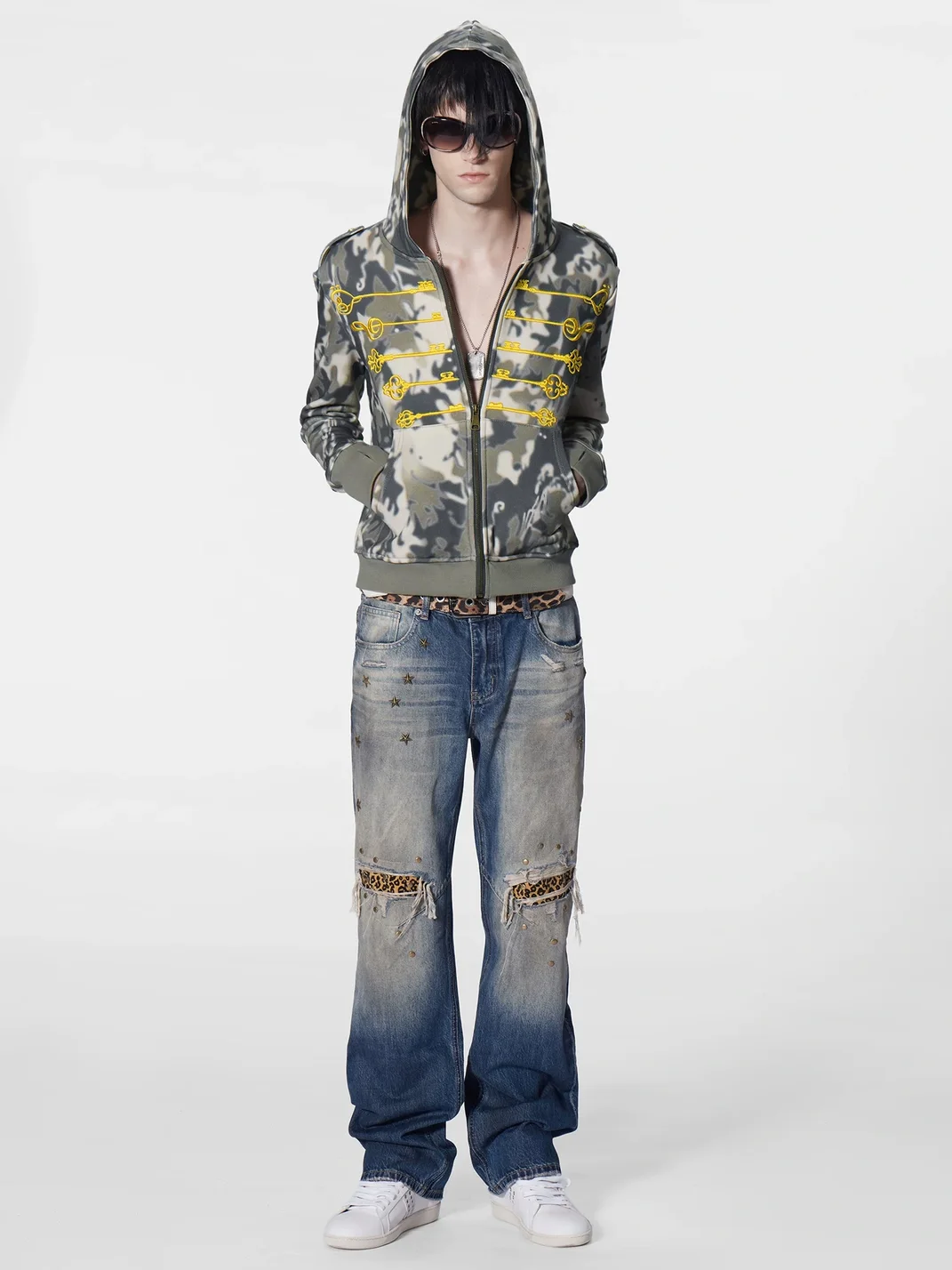 no E mosen | Fitted Camouflage Embroidered Zip Hoodie