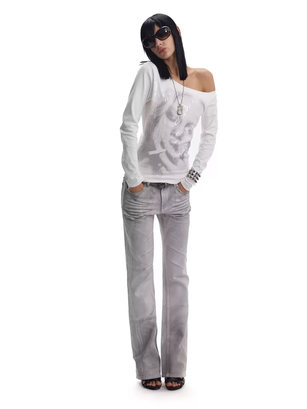 no E mosen | Sequin Portrait One-Shoulder Long Sleeve Top