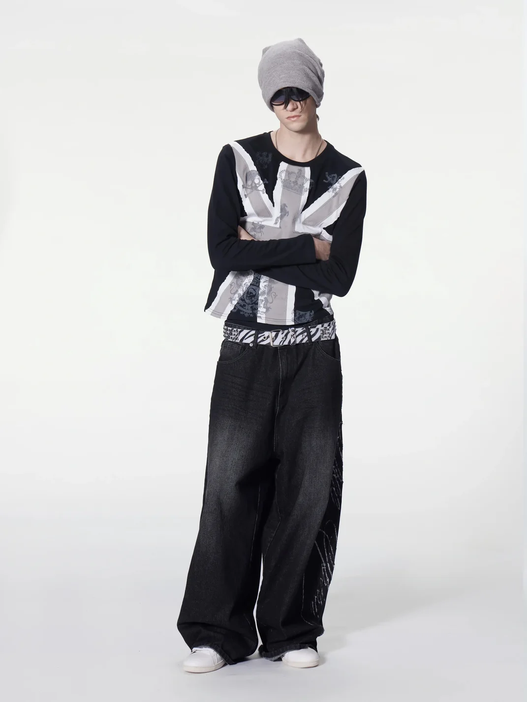 no E mosen | Slim Fit Union Jack Patch Long Sleeve T-Shirt