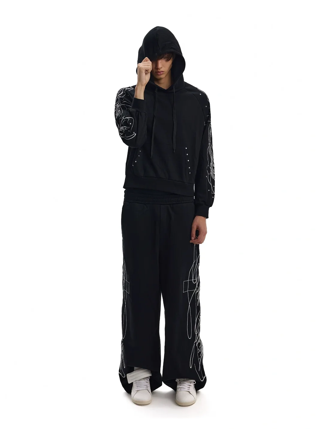 no E mosen | Oversized Cross Embroidered Rhinestone Hoodie