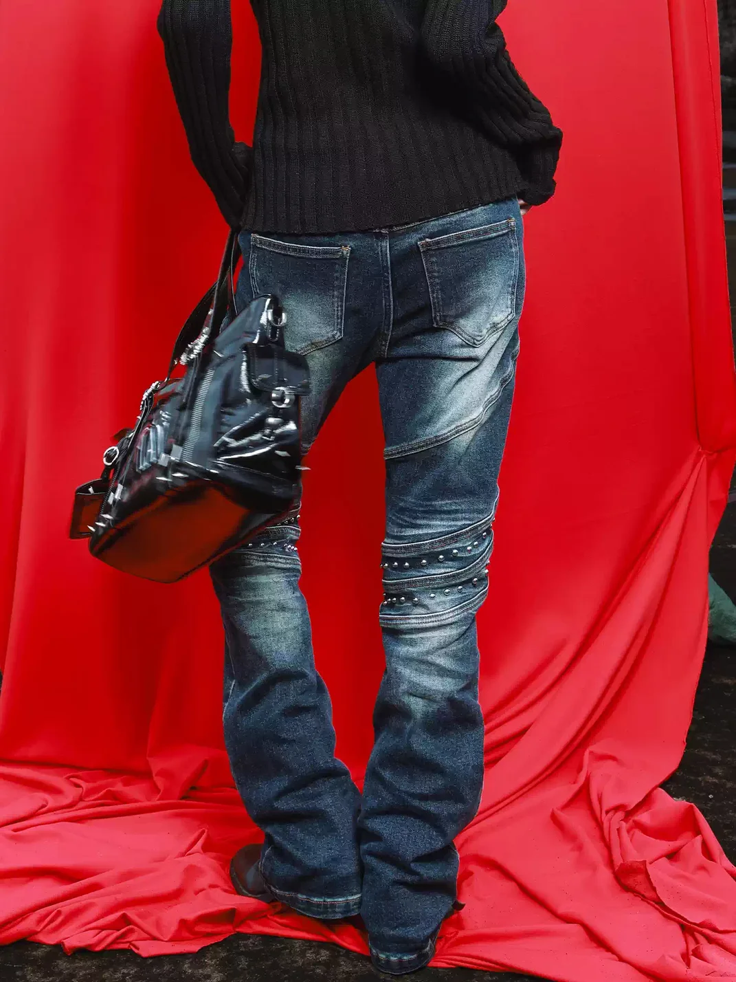 DETW | Slim Washed Studded Flared Jeans