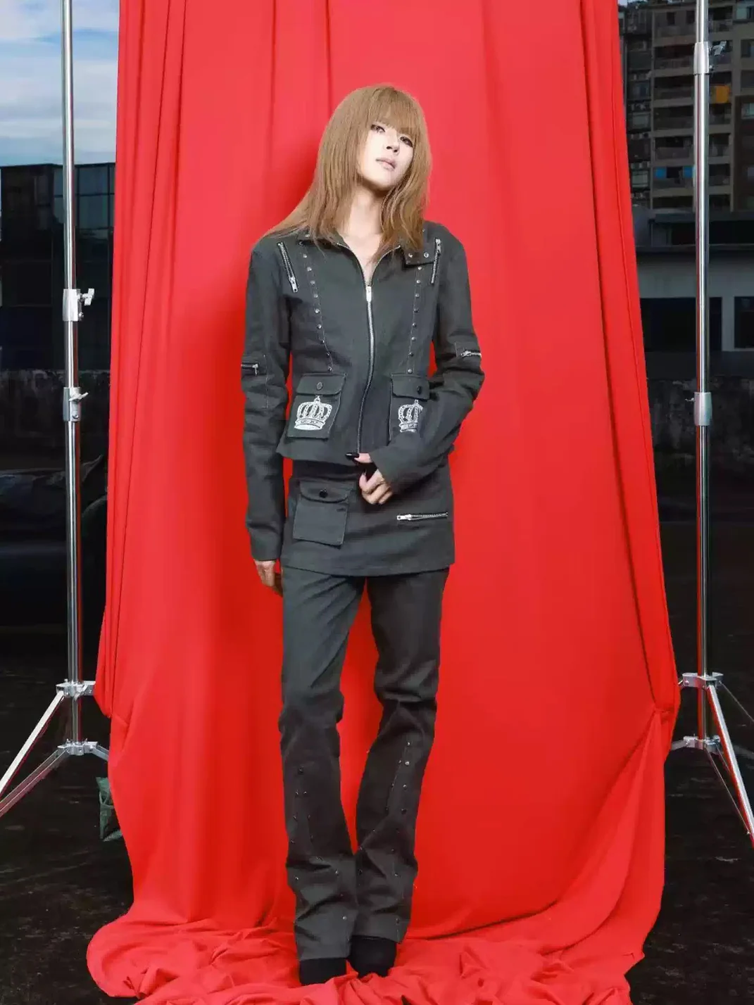 DETW | Crown Studded Zip Cropped Stand Collar Jacket