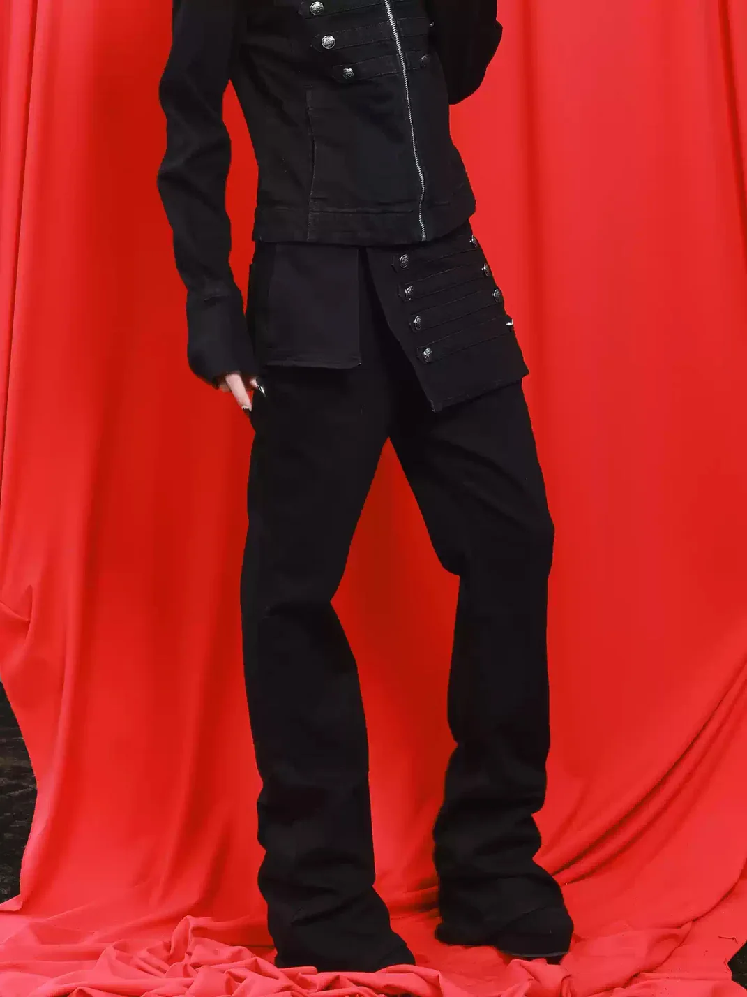 DETW | Black Buttoned Relaxed Micro-Flare Jeans
