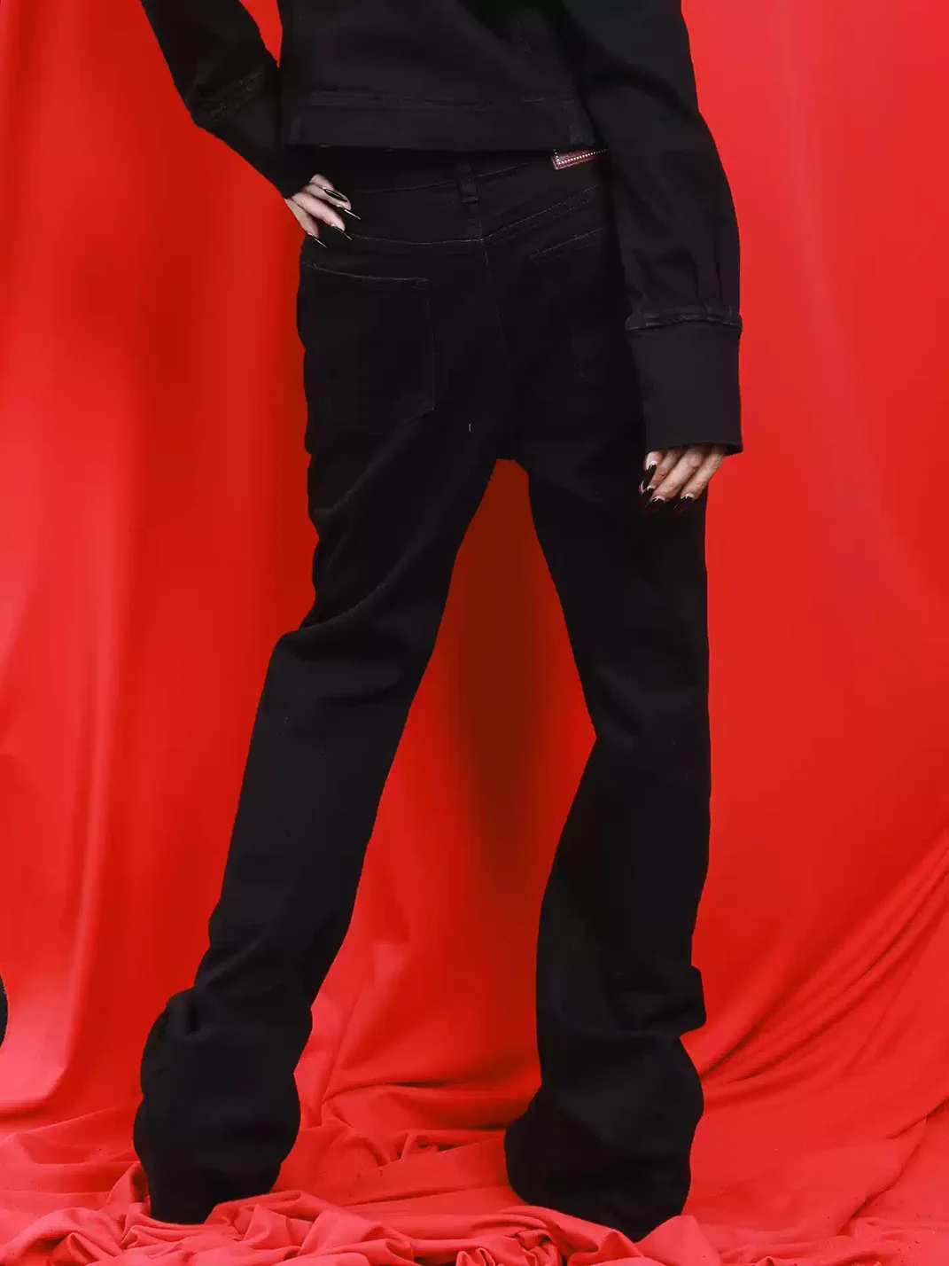DETW | Black Buttoned Relaxed Micro-Flare Jeans