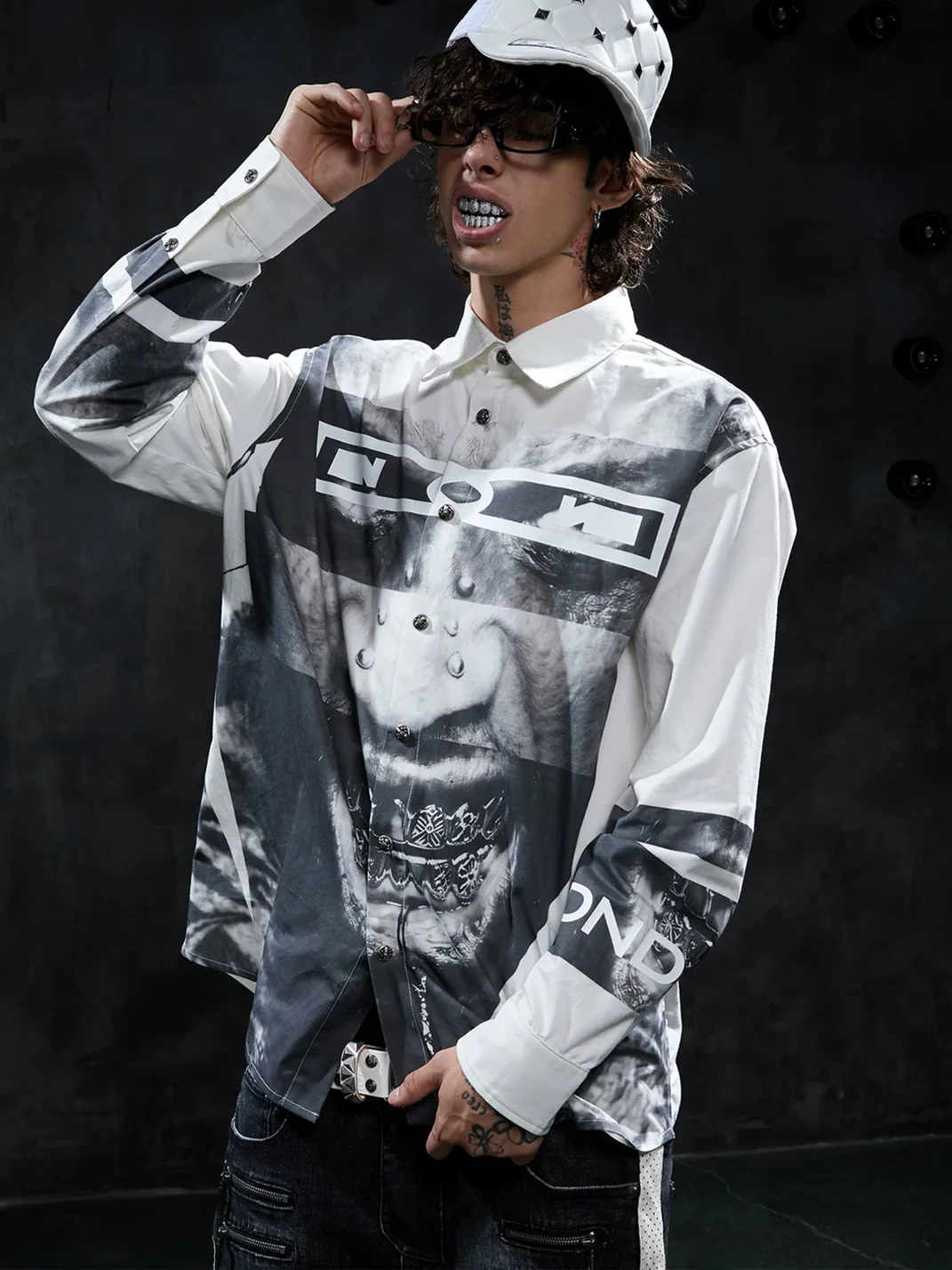 DND4DES | Oversized Portrait Print Long Sleeve Shirt