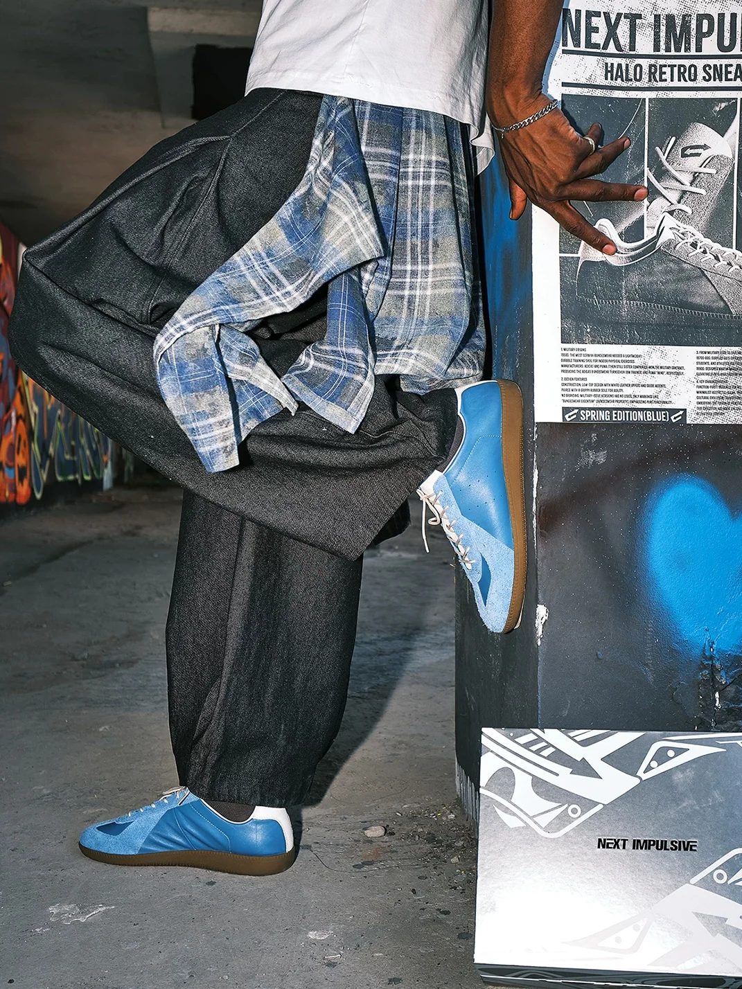 NEXT IMPULSIVE | Blue Low-Top Retro Sneakers