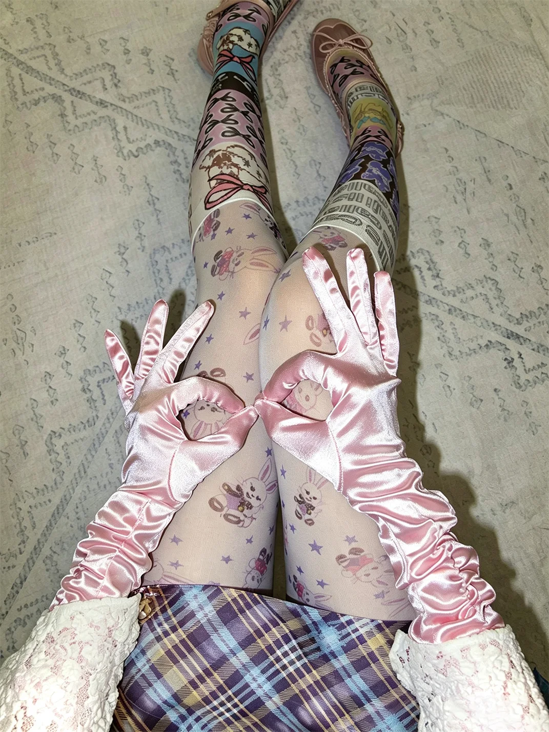 LIS CALLA | Hand-Drawn Cute Cat Illustration Mid-Calf Socks