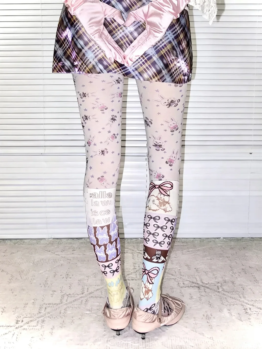 LIS CALLA | Hand-Drawn Cute Cat Illustration Mid-Calf Socks