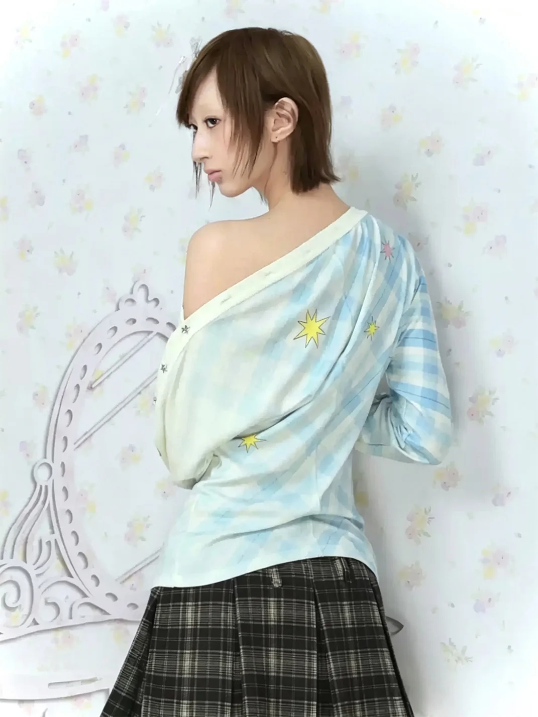 LIS CALLA | Anime Girl Plaid Off-Shoulder Knit Top