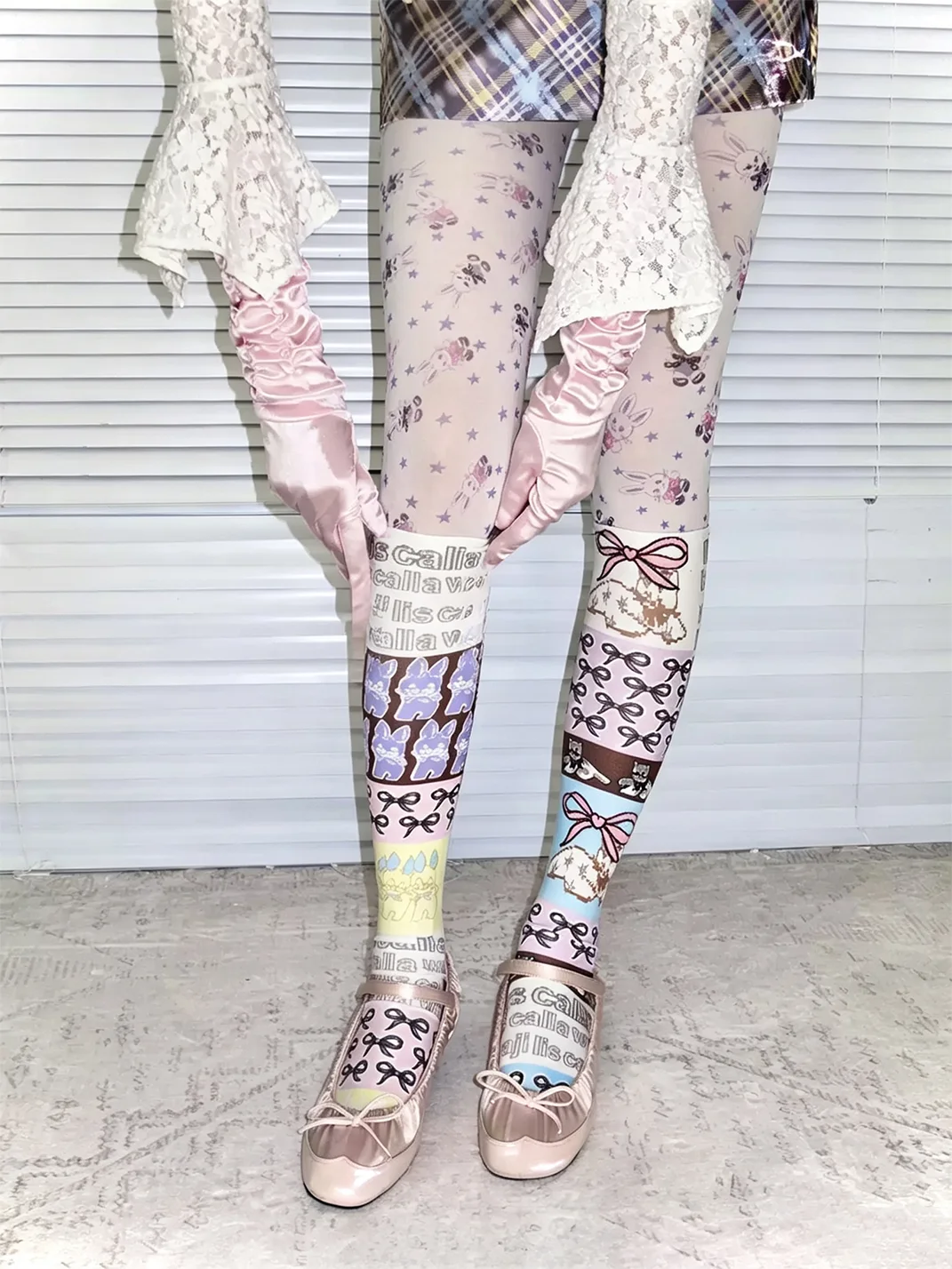 LIS CALLA | Hand-Drawn Rabbit Patchwork Tights