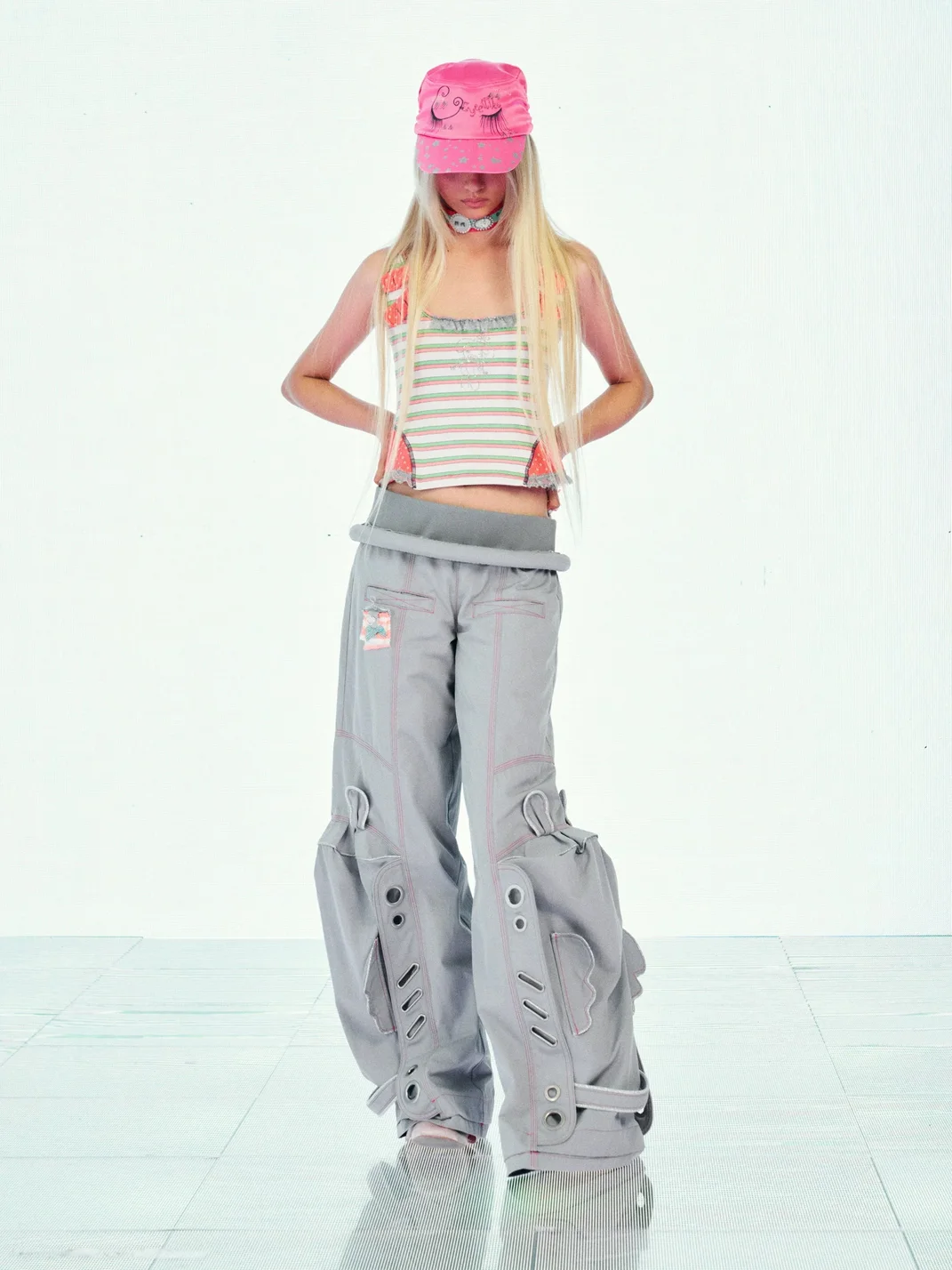 Eyeellike | Bear Rhinestone Striped Lace Backless Hooded Tank