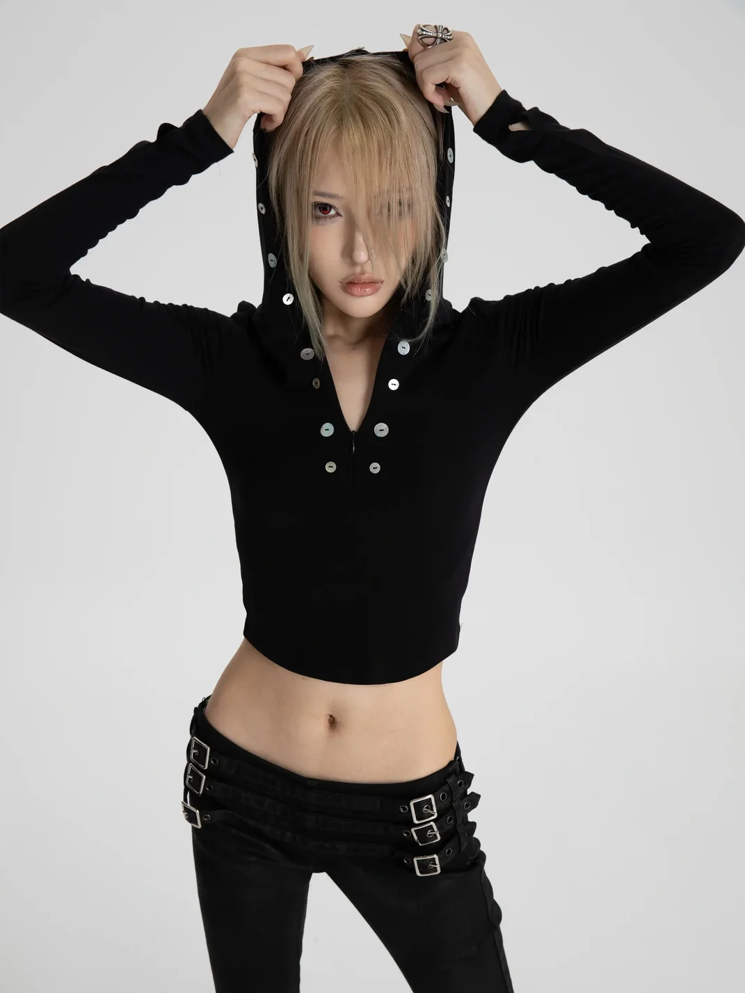 SEXXDEVIL | Shell Button Zip Hooded Fitted Long Sleeve Top
