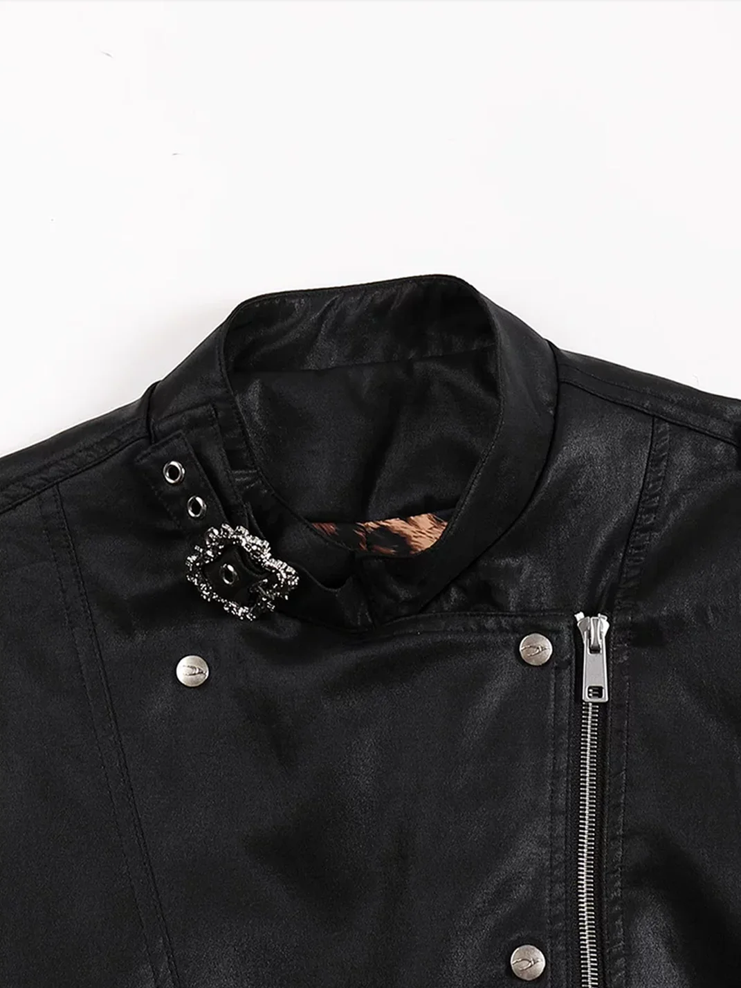 WHISTLEHUNTER | Cropped Stand Collar Leopard-Lined Asymmetric Zip Jacket