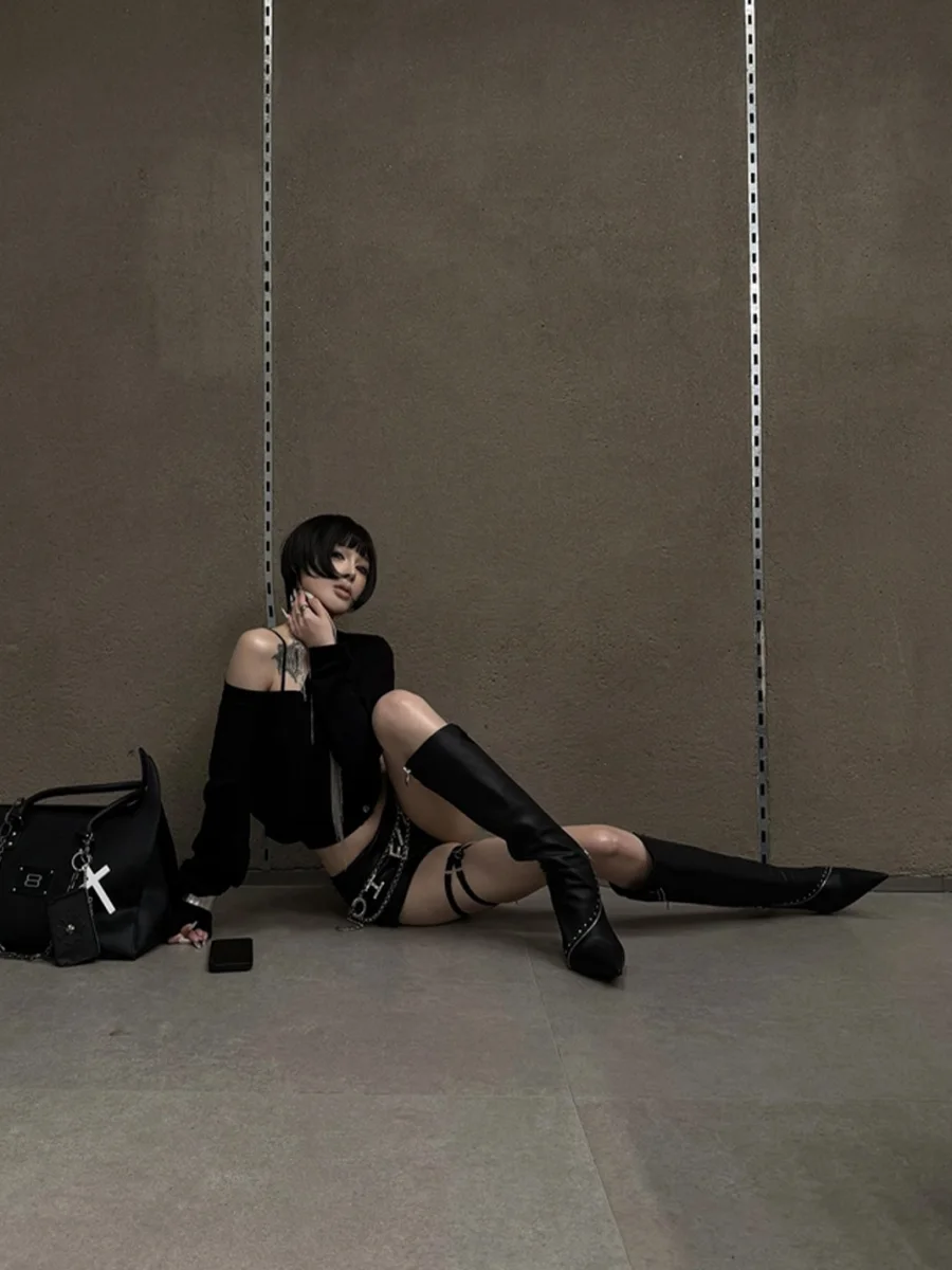 Colorful Bridge | Studded Zipper Pointed-Toe Knee-High Boots - 3
