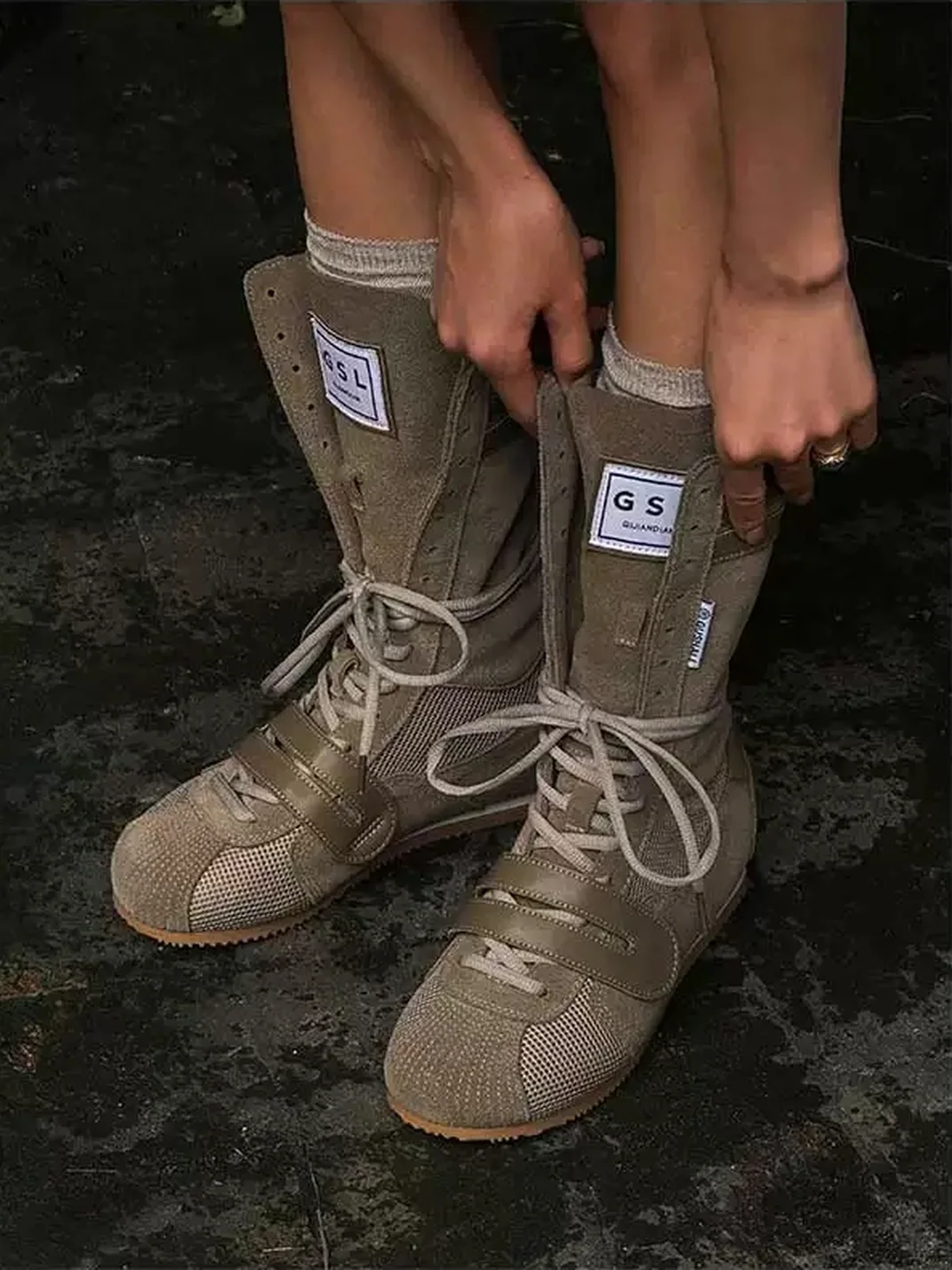 GSL | Platform Lace-Up Short Boots