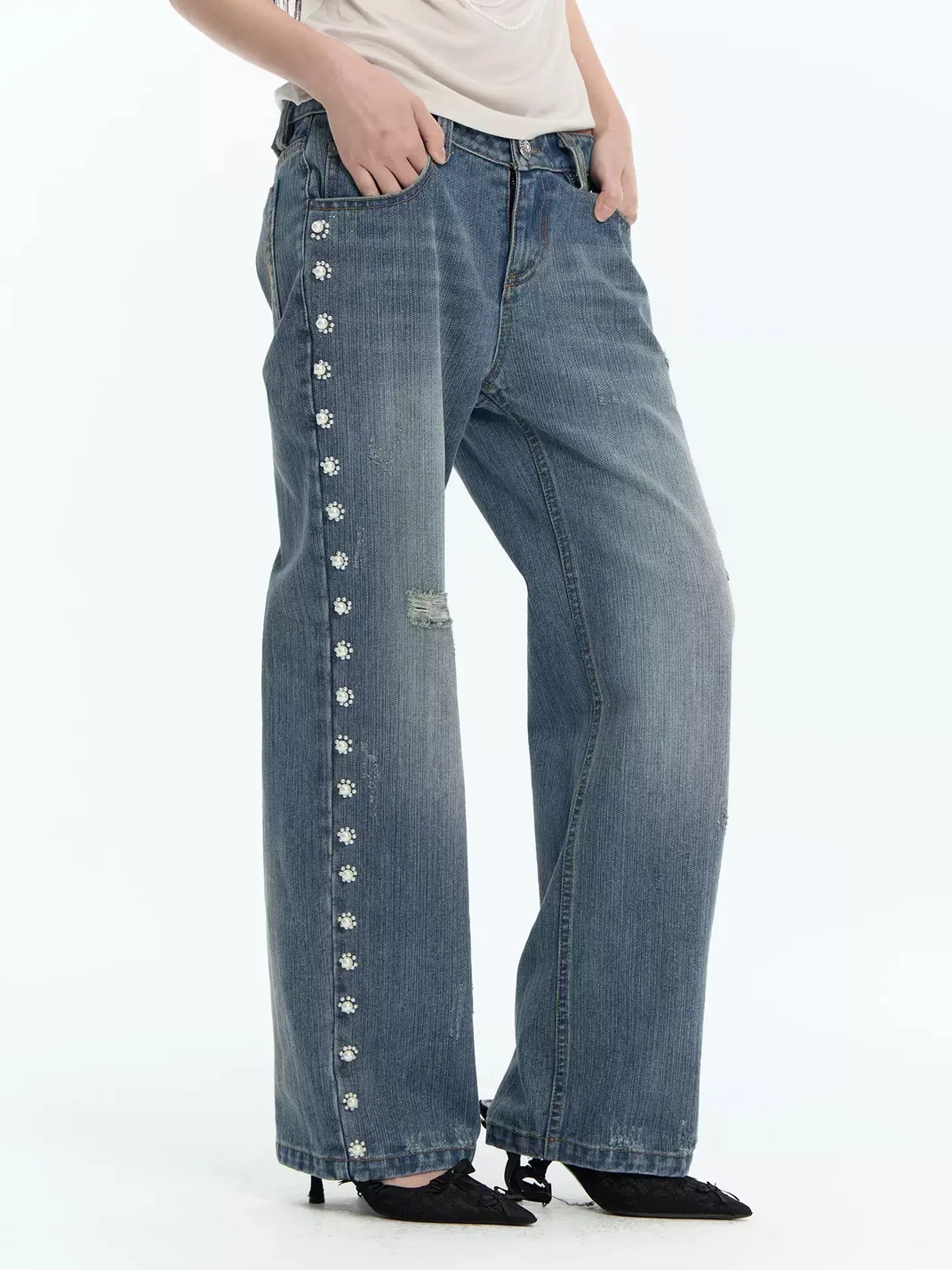 FayChui | Pearl Flower Distressed Low-Rise Flare Jeans