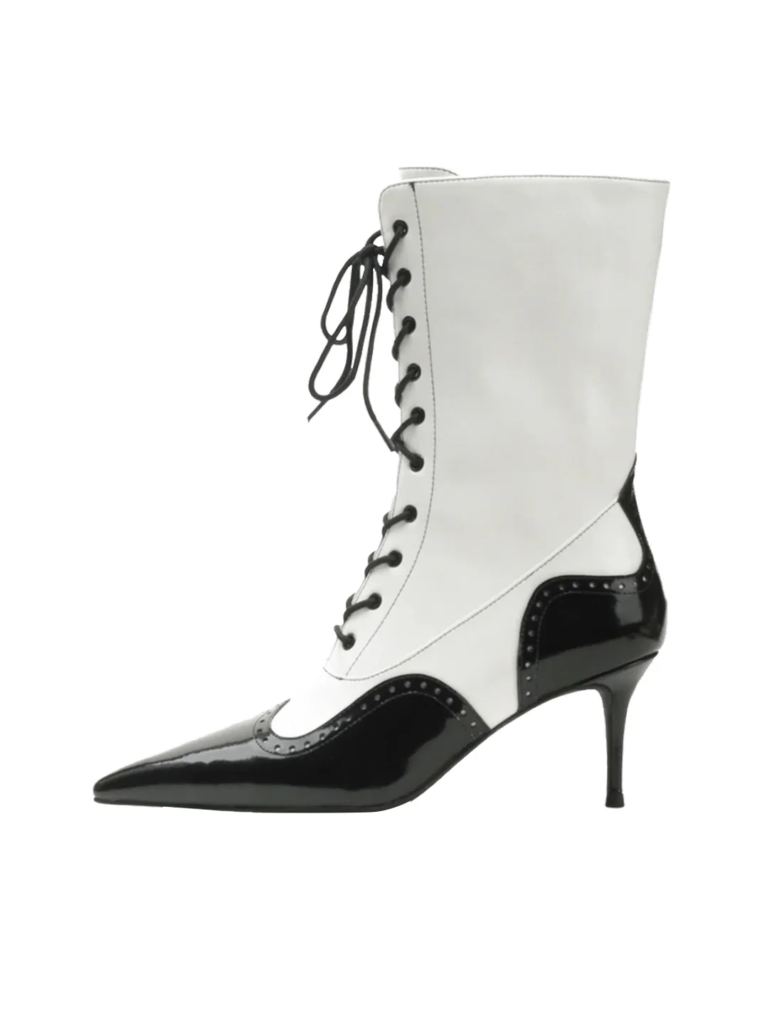 Colorful Bridge | Black White Brogue Lace-Up Calf Boots