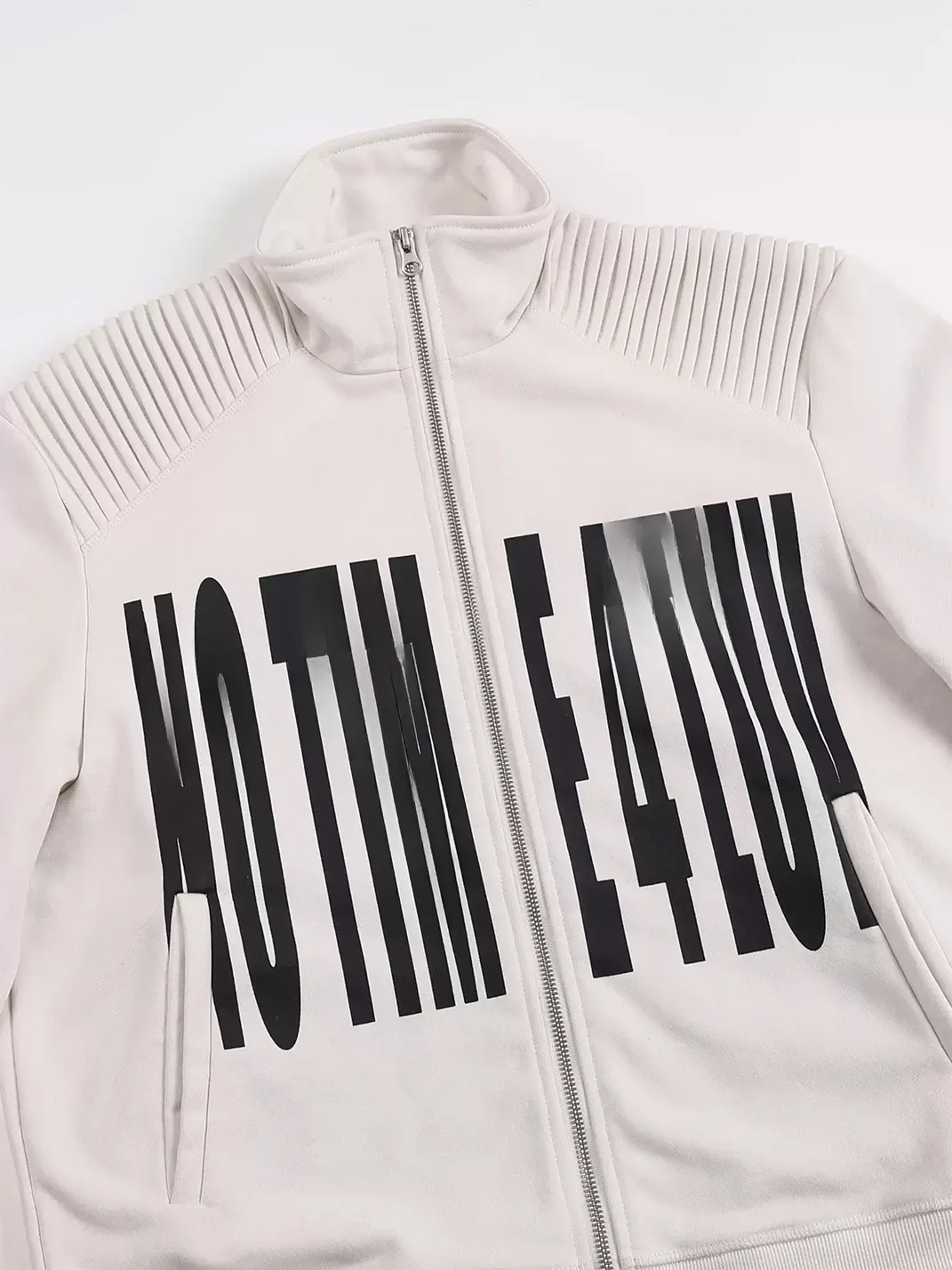 WHISTLEHUNTER | Cropped Boxy Pleated Stand-Collar Zip Jacket