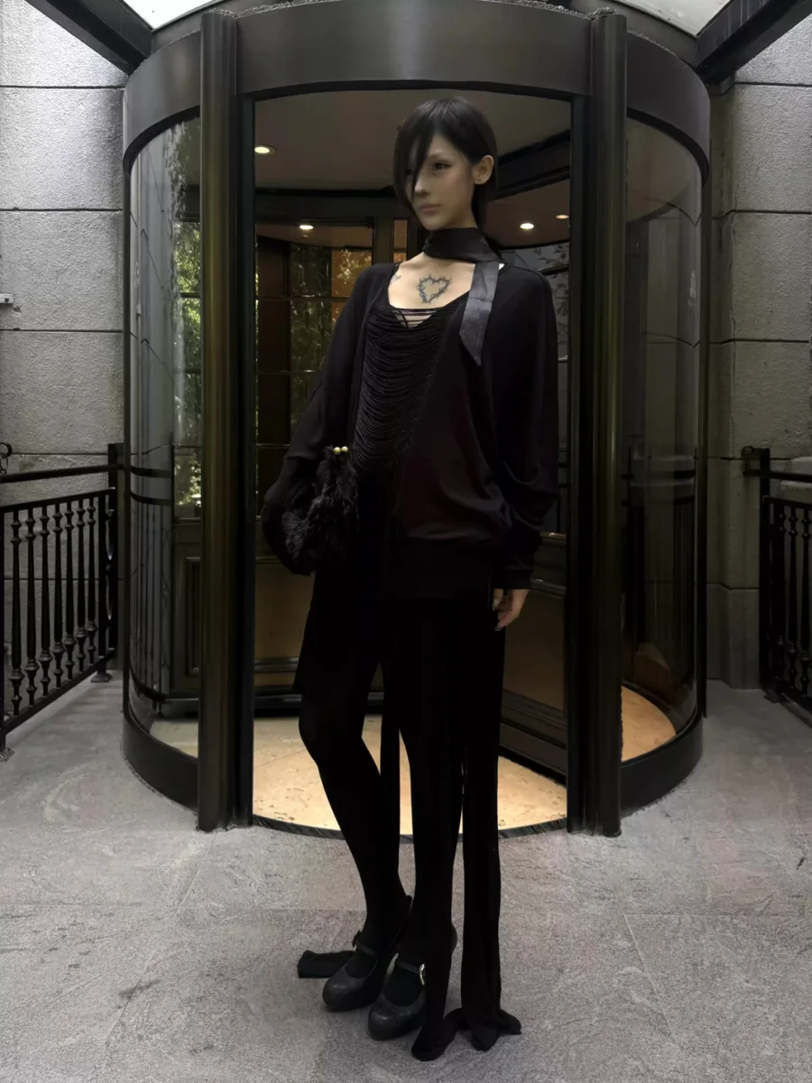 Imdelusion | Fringe Low Neck Batwing Sleeve Top - 3