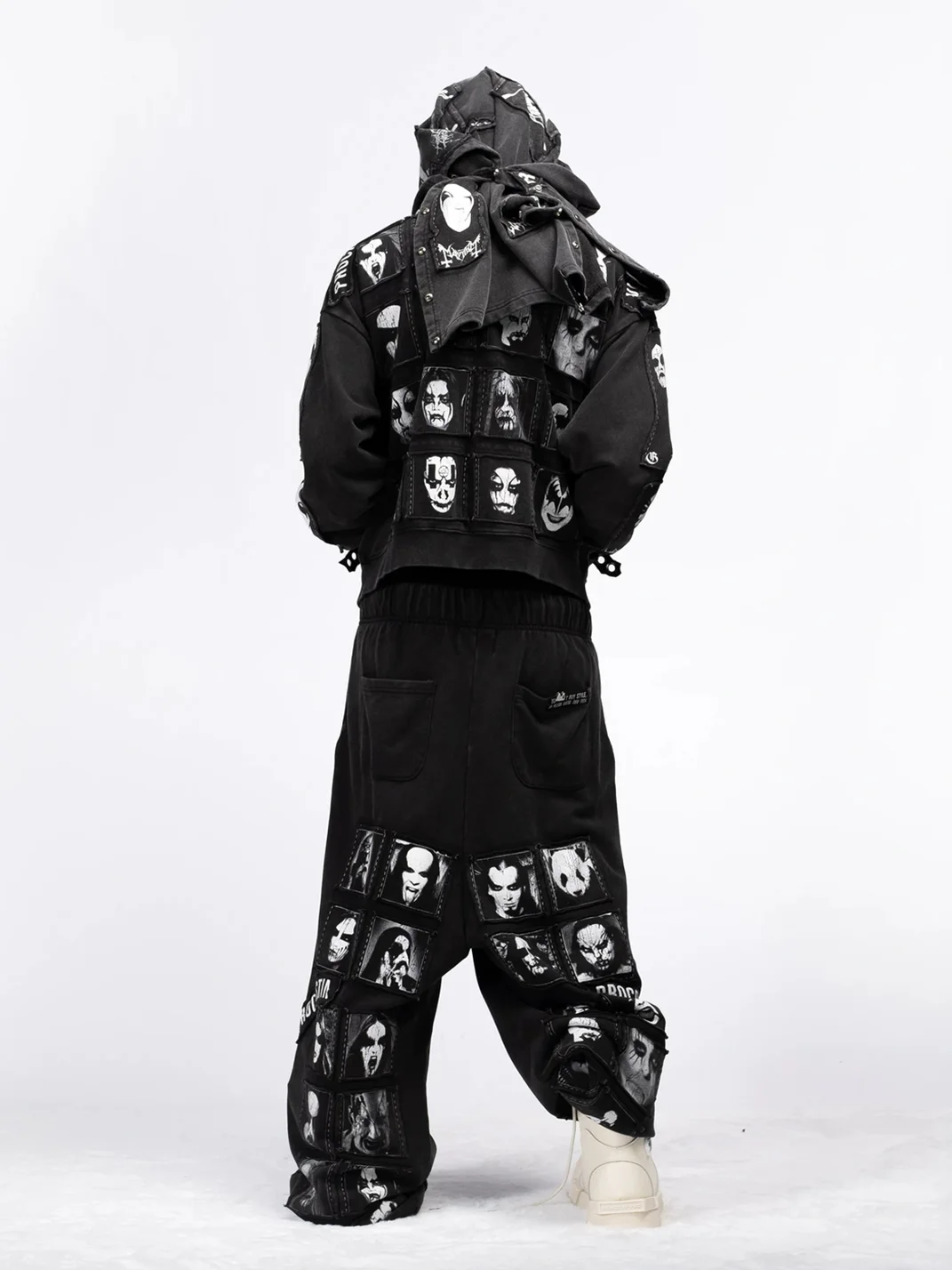 FVVO | Washed Patch Print Zip-Up Hoodie