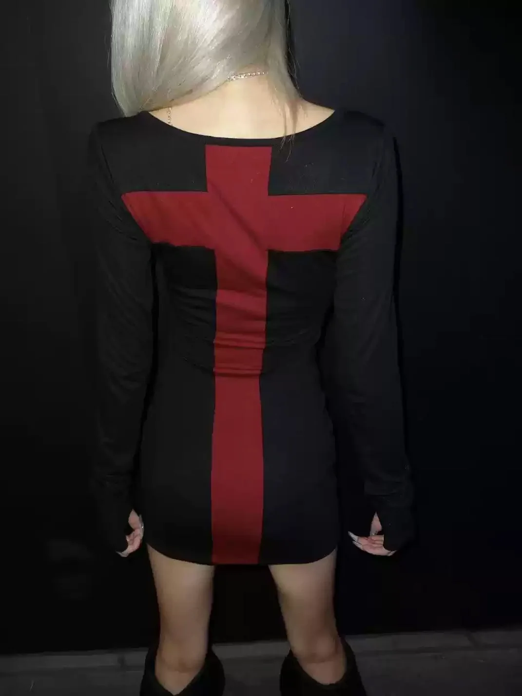 4AMSTUDIO | Black Red Cross Bodycon Mini Dress