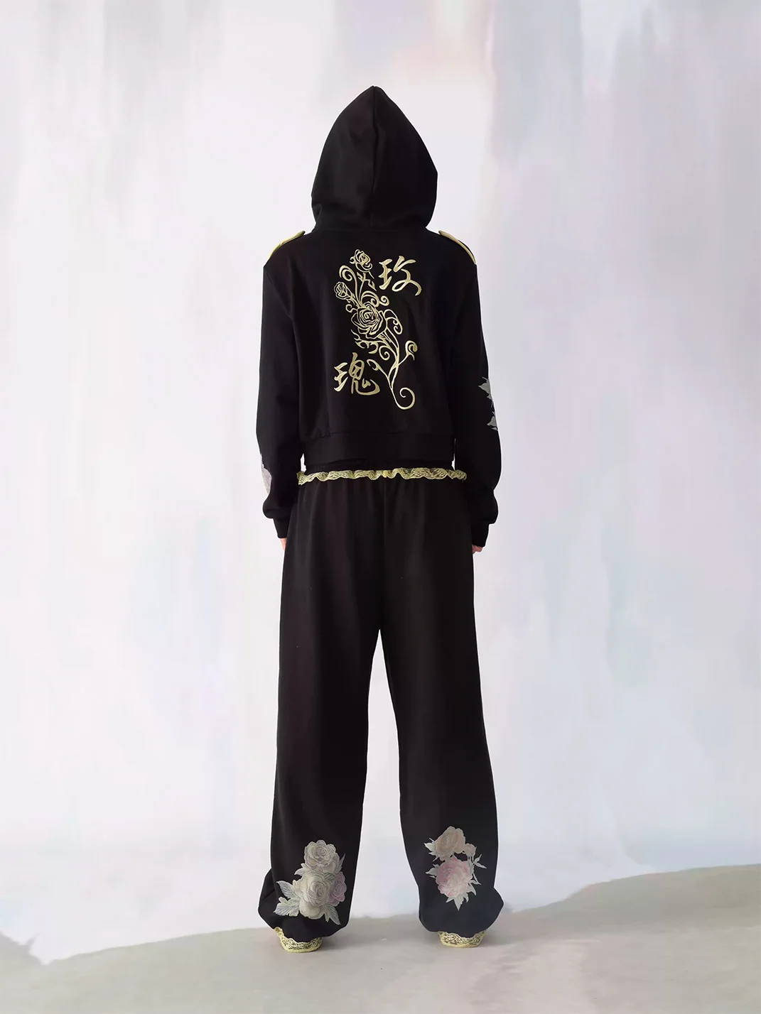 CHAI | Rose Print Lace Trim Wide Leg Sweatpants